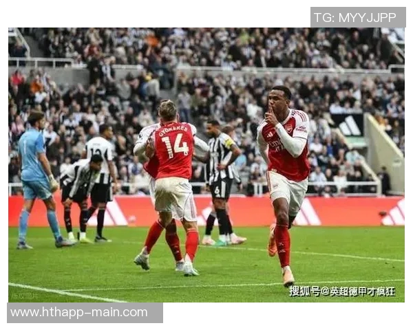 阿森纳与纽卡工作人员冲突现场惊现干草叉引发热议