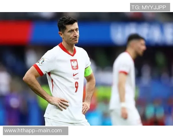 马卡分析：莱万面临首发压力费兰逐渐成为球队中锋核心